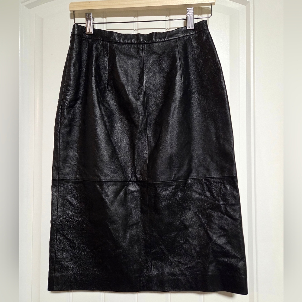 Jones Wear Black Leather Pencil Skirt